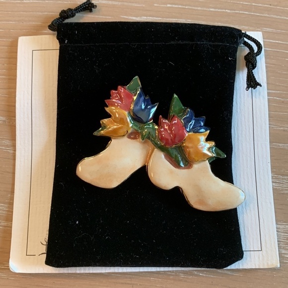 Lot of 6 ExClaynation Art tonWrar pins with bags. All new - make an offer! - Picture 5 of 7